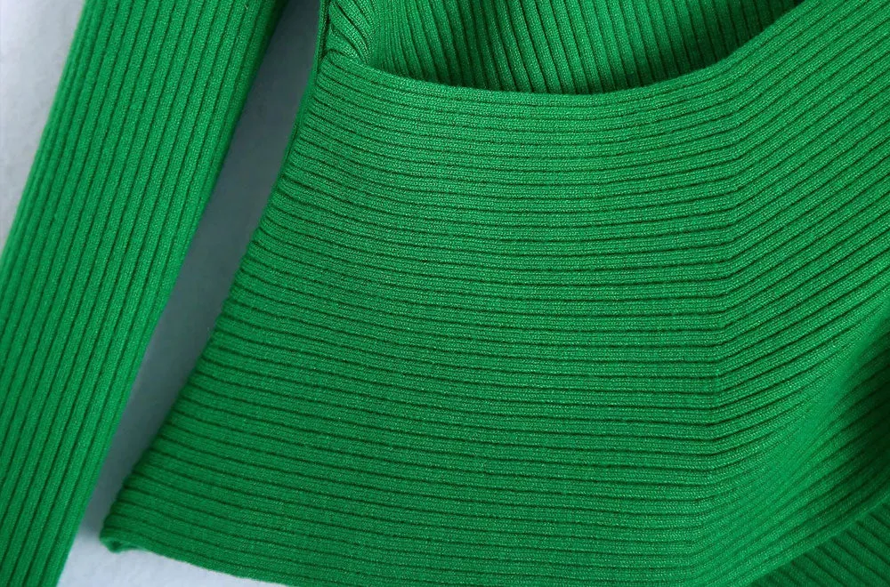 HOLLOW OUT SWEATER